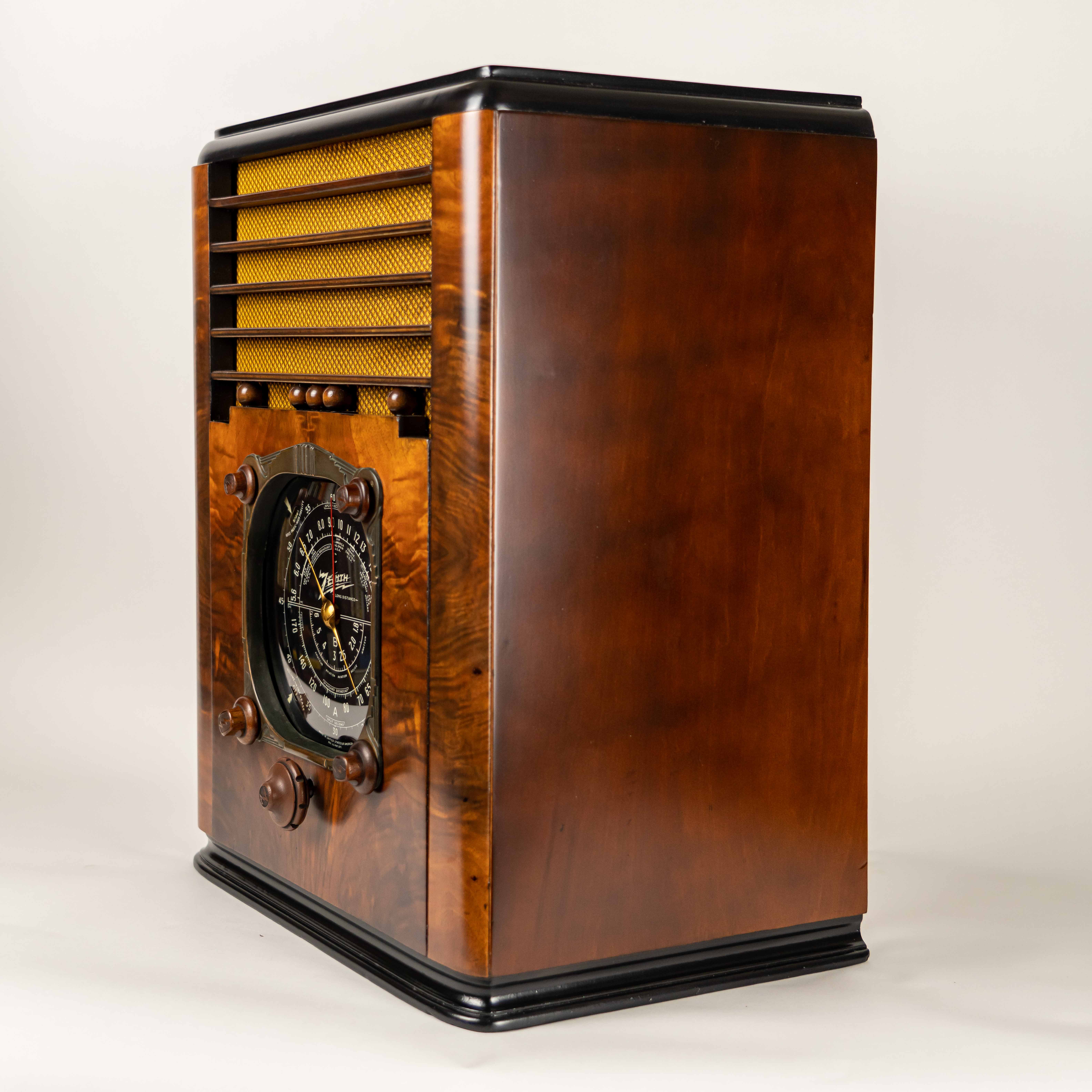 Zenith 6S128 Radio