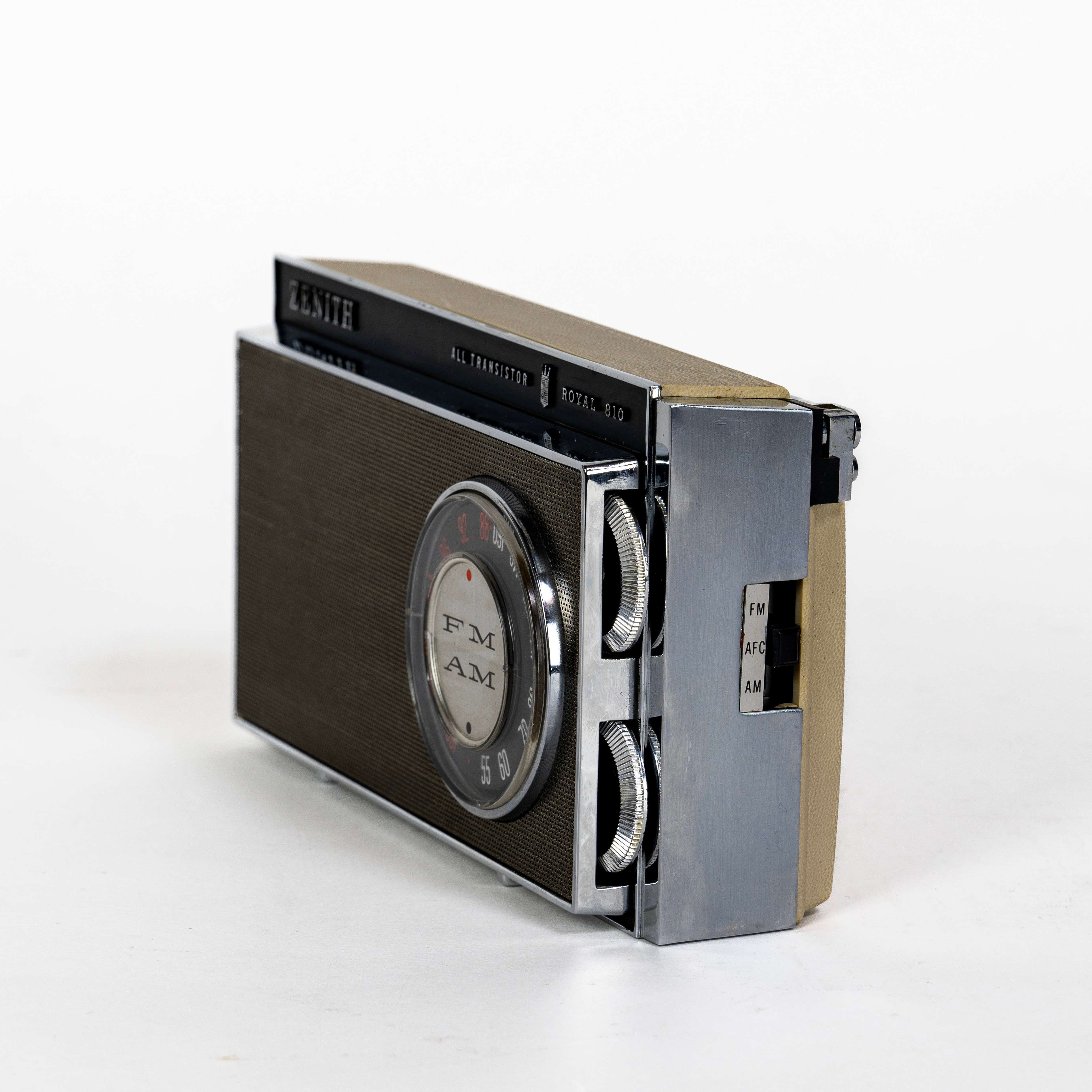 1968 Zenith Royal 810 Symphonette AM-FM Portable Radio
